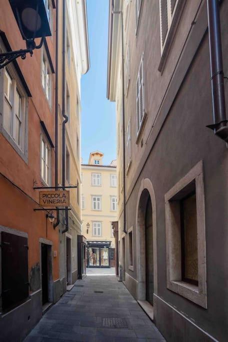 Torretta10 - Studio Apartment Trieste Exterior foto